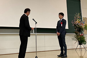 卒業生の谷田春菜さん、農学部の池田裕樹助教らが園芸学会年間優秀論文賞を受賞しました
